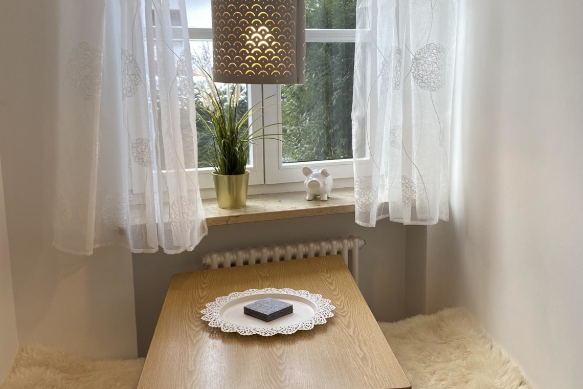 Gemütliches Zimmer mit Blick in Schliersee, ideal für Ihre Auszeit im "Wendelstein" – buchen Sie jetzt bei stayFritz!
