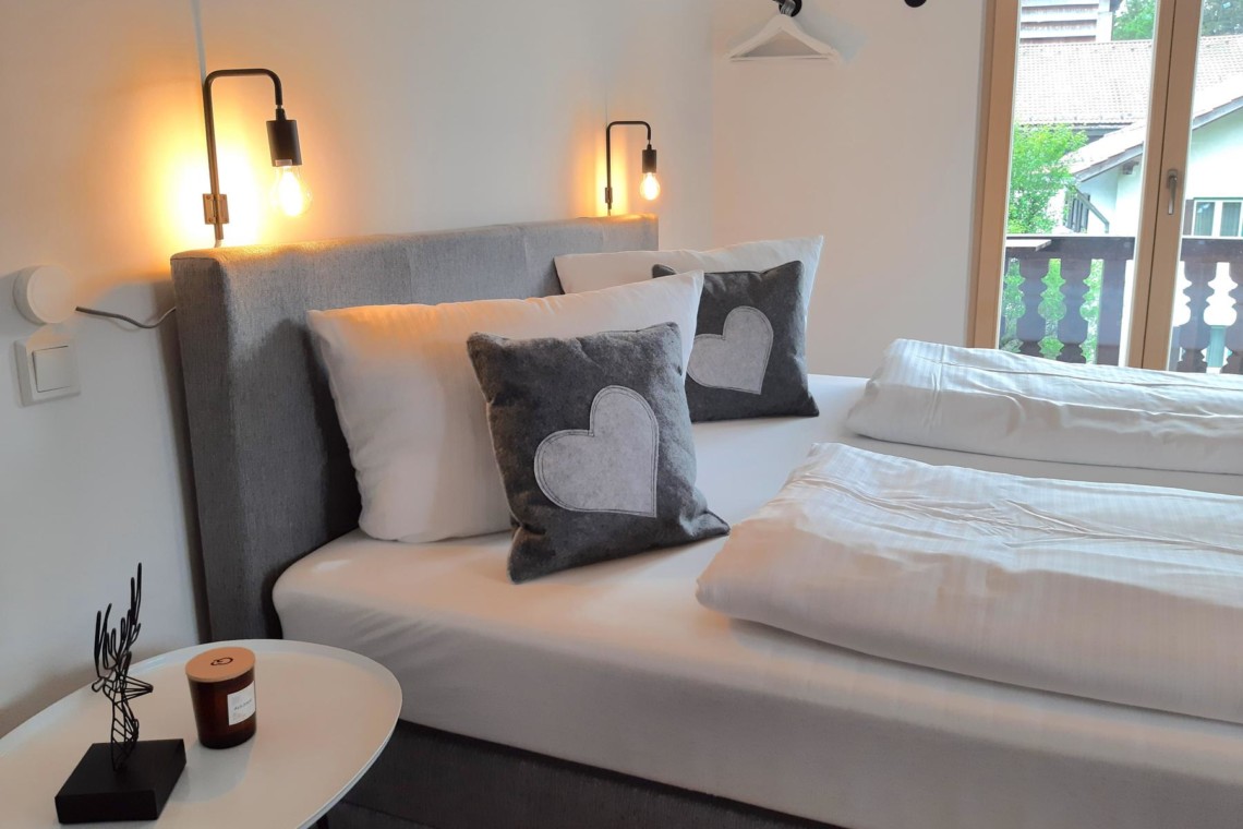 Gemütliches Studio in Bad Wiessee am Tegernsee, ideal für Paare. Kuscheliges Ambiente, perfekt für einen Erholungsurlaub.