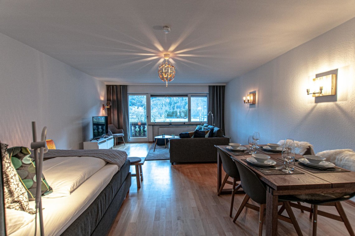 Gemütliche Alpine Suite in Rottach-Egern mit stilvollem Interieur und Bergblick. Ideal für Ihren Urlaub in den Alpen. #Ferienwohnung #RottachEgern