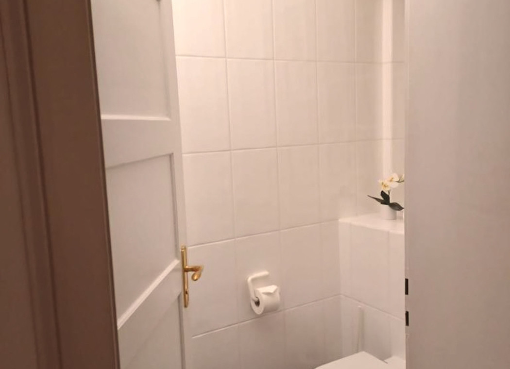 Gemütliches Badezimmer in Ferienwohnung Geitau59 II, ideal für Urlaub in Geitau. Buchen Sie jetzt bei stayFritz!