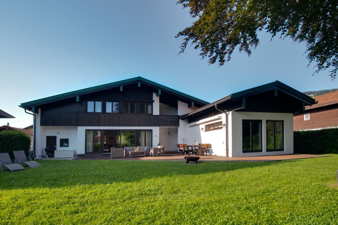 Gemütliches Ferienhaus "Villa Perfall17" in Schliersee mit Garten & Terrasse, ideal für Urlaub. #Schliersee #Ferienwohnung