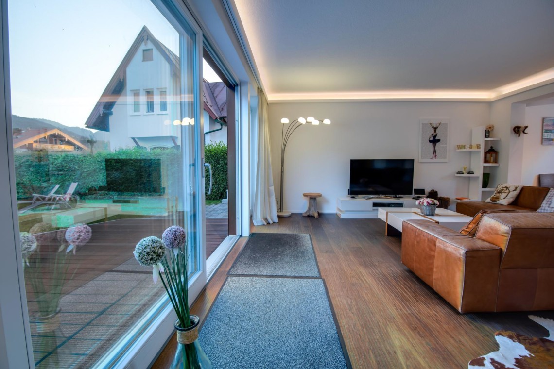 Gemütliches Wohnzimmer in "Villa Perfall17", Schliersee – ideal für den stilvollen Alpenurlaub. Buchen Sie jetzt auf stayfritz.com!