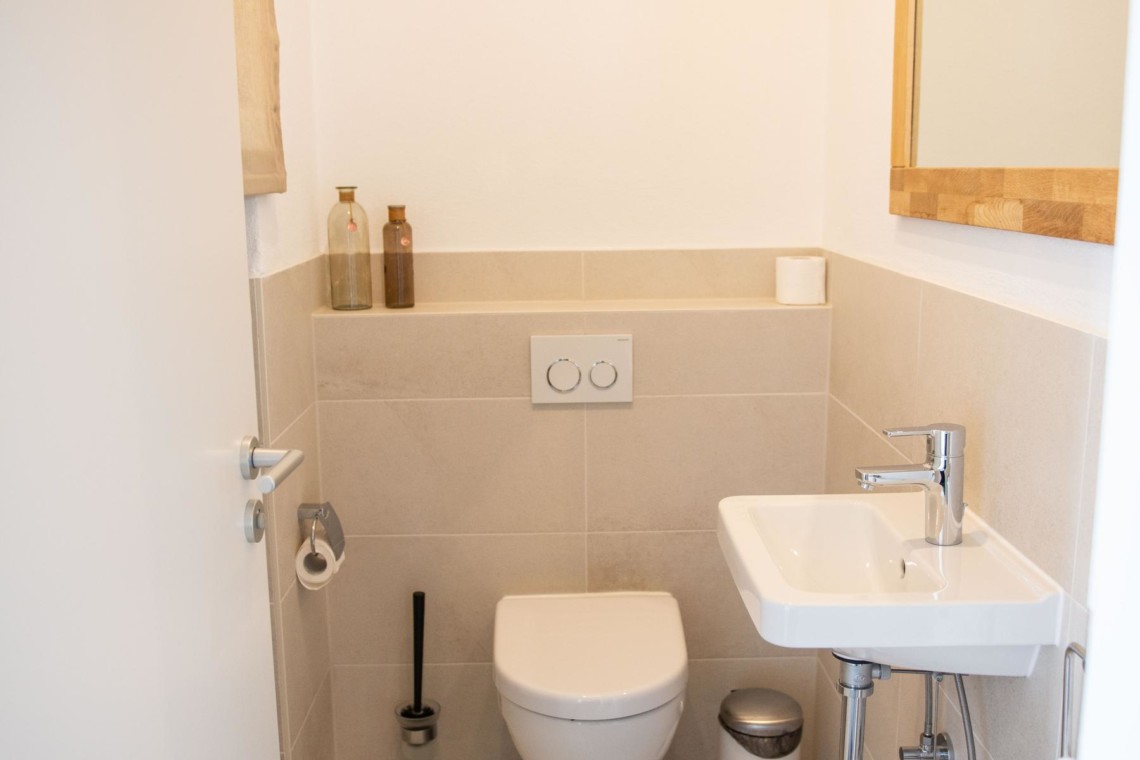 Helles, modernes Badezimmer in Schliersee Ferienwohnung "Villa Perfall17" - ideal für Ihren Urlaub!