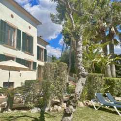 Idyllische Villa Beachhouse in Costa de la Calma mit Garten & Sonnenliegen – perfekt für erholsame Urlaubstage.