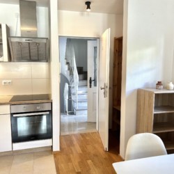 Gemütliches Apartment "Huberspitz" in Hausham mit moderner Küche, einladendem Wohnbereich für entspannten Urlaub. Buchen auf stayfritz.com.