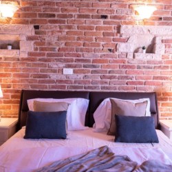 Gemütliches Schlafzimmer in der Villa Avalon, Muntrij – ideal für eine entspannende Auszeit. Buchen auf stayfritz.com.