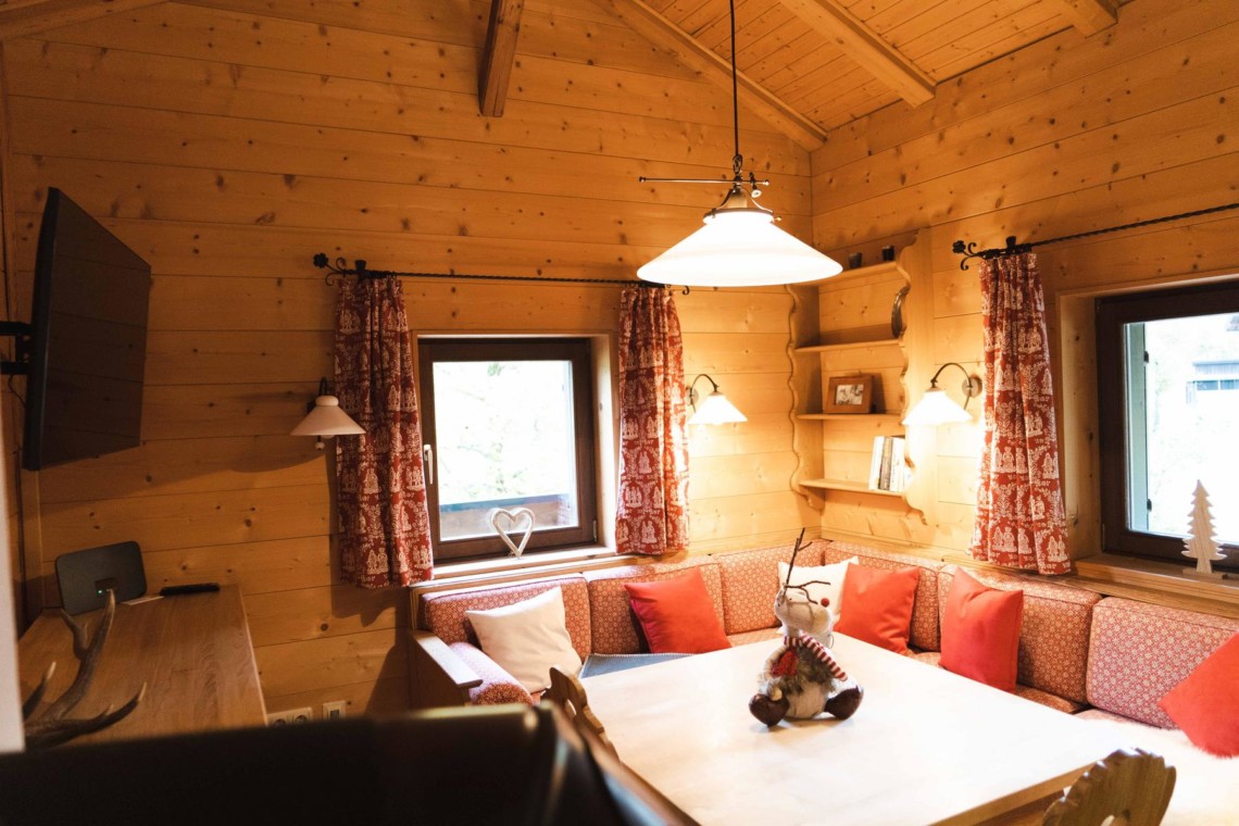 Gemütliche Chalet-Wohnung in Geitau, ideal für Berge und Ruhe. Buchen Sie Ihren Urlaub bei stayFritz.