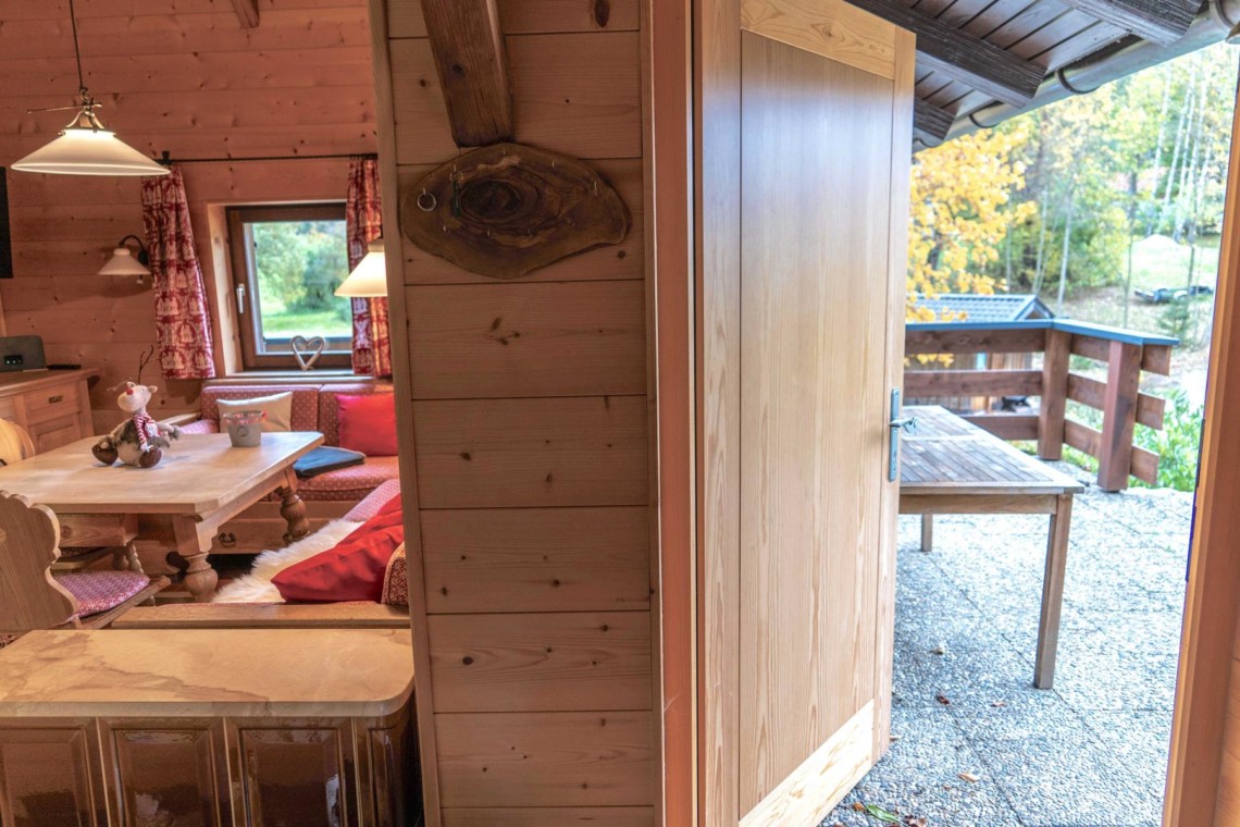 Gemütliche Chalet-Ferienwohnung "Bergidylle" in Geitau mit Holzdekor und Terrasse.