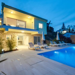 Gemütliche Villa Titania in Opatija mit Pool und Terrasse für einen perfekten Urlaub. Buchen Sie jetzt auf stayfritz.com!