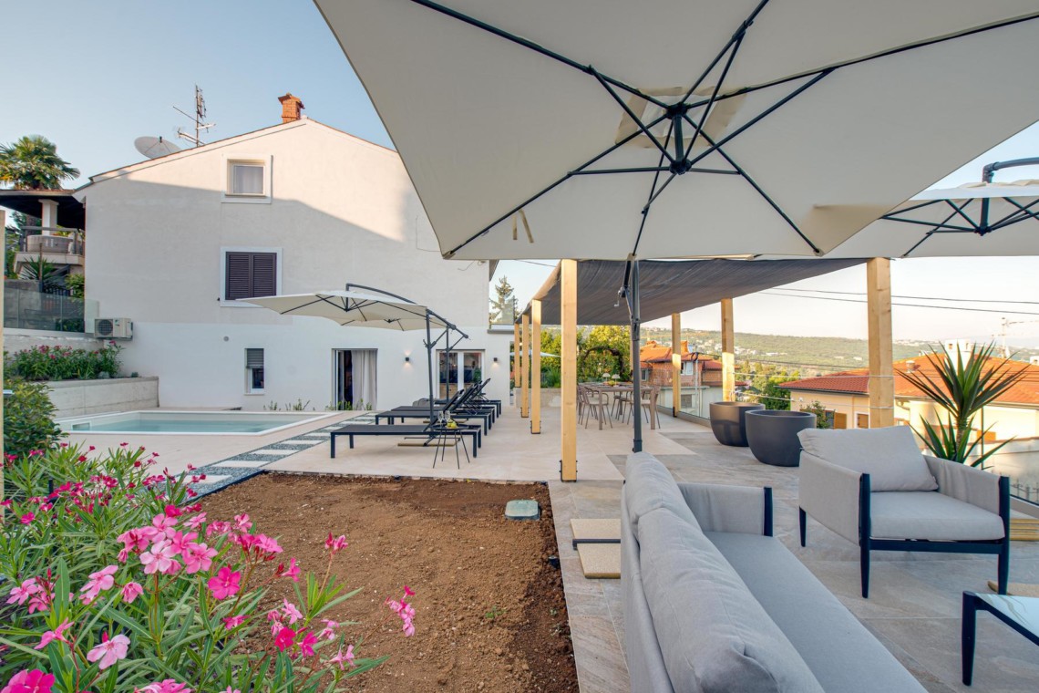 Gemütliches Premium Apartment Starfish in Opatija mit sonniger Terrasse, modernem Mobiliar und entspannendem Ambiente. Ideal für Urlaub!