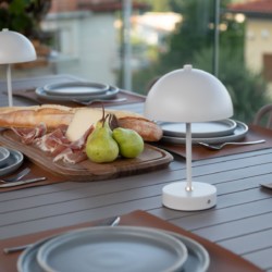 Gemütliche Ferienwohnung in Opatija mit eleganter Terrasse und leckerem Frühstück. Perfekt für Ihren Urlaub in Kroatien!