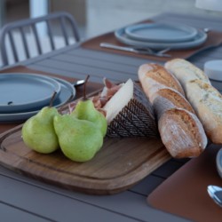 Gemütliches Essen im Premium Apartment Starfish, Opatija - stilvolles Ambiente für Urlaubsgenüsse.