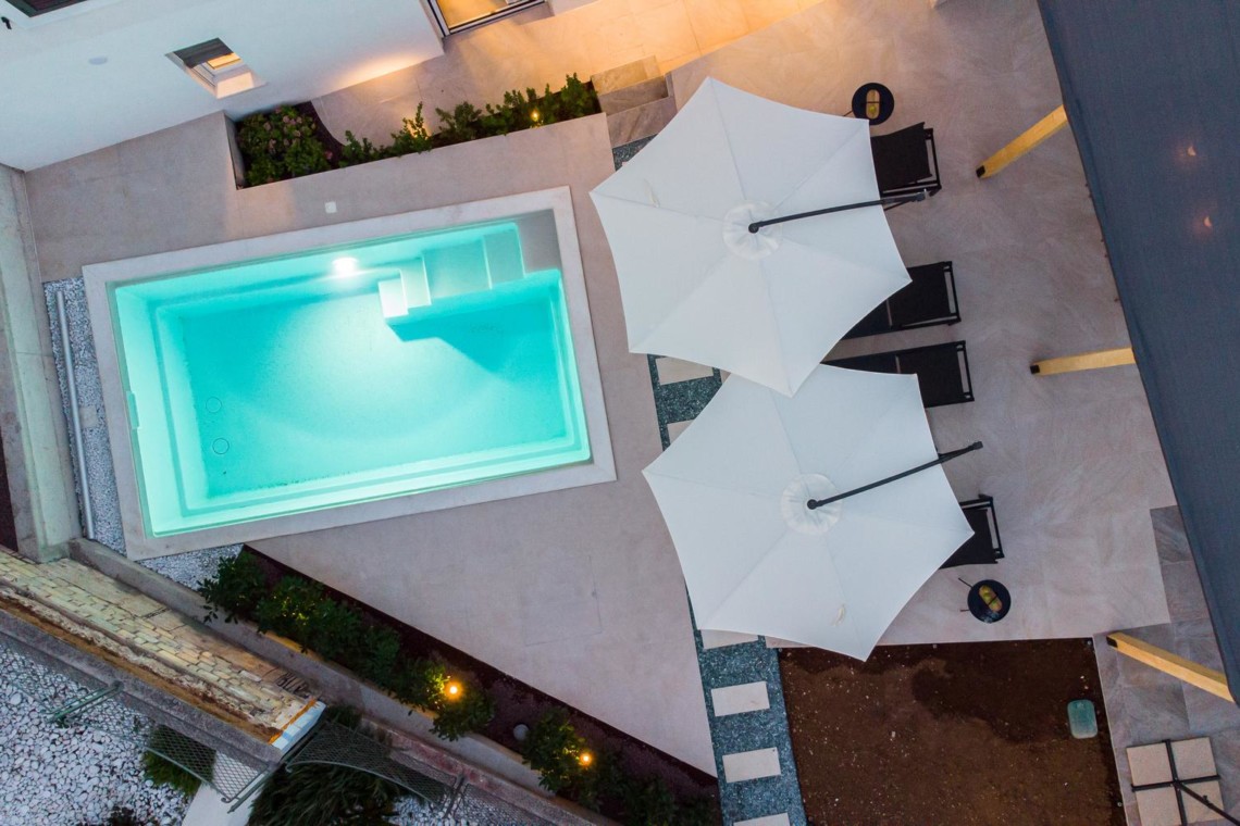 Gemütliches Premium Apartment in Opatija mit Pool und moderner Terrasse, ideal für entspannte Ferien. Buchen Sie jetzt bei stayFritz!